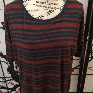 LuLaRoe Red Blue Striped T Shirt size XS